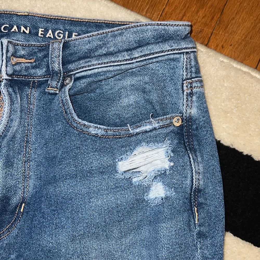 AE In Distressed 😫 Jeans - Picture 3 of 15